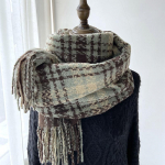 Paks pehme soe imitatsioon ka&scaron;miir stiilne ruuduline tutt pikk sall s&uuml;gistalvine k&uuml;lmakindel mitmek&uuml;lgne kaelar&auml;tt