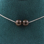 Pierres et Min&eacute;raux. Collier 2 perles Bronzite 8 mm. Chaine en acier inoxydable Collier femmes, hommes. Taille personnalisable.