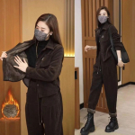 S&uuml;gistalvise naiste vabaaja p&uuml;kste &uuml;likonnad Paks velvetist komplektid mood Lisa samet soe l&uuml;hike jope + haaremi p&uuml;ksid kaheosaline komplekt XXXXL kollane