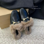 Moodne SUOJIALUN 2025 Talvine Uus Naiste Karusnahast Slipper Moodne &Uuml;mara Varba Slip-On Mulje Kingad Pehme Tasane Konts V&auml;ljas Vabaaja Karvane Slaidid Sho 35 must
