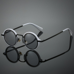 Uusimad Vintage Rock Punk Meeste P&auml;ikeseprillid Klassikalised V&auml;ikesed &Uuml;marad Prillid Naistele V&auml;litingimused Reisimine Mustad Klaasid S&otilde;idu Prillid UV400 Prillid 1PC gray
