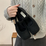 Kevads&uuml;gis naiste luksuslikud peokingad Keskmise kontsaga Retro kandilise varbaga samet Mary Jane kingad Lamedad kandilised pandlaga &uuml;hekordsed jalan&otilde;ud 35