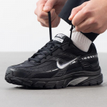 Nike Initiator Meeste Vabaajajalatsid M US 7 must