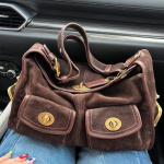 SHELKSBAG 2025 S&uuml;gis Talv Naiste Retro Trendikas Mood Suede &Uuml;he &Otilde;la Kotid Suure Mahutavusega Vabaaja Crossbody T&ouml;&ouml;le K&auml;imiseks M&otilde;eldud Kott 36X13X23CM pruun
