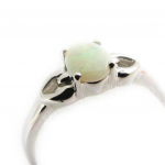 Bague Argent 'D&eacute;esse Opale' Blanc argent&eacute; (rhodi&eacute;) - pierre 7x4 mm 54 valge