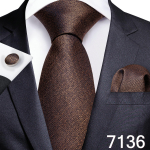 Meeste moodne &uuml;hev&auml;rviline pulmalips siidist lips taskur&auml;tik Mansetin&ouml;&ouml;bid &auml;rile Dibangu N-7136