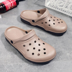 Uued Meeste Sandaalid Crocks Suvised Sussid Mood Aukudega Kingad Crok Kummist Klotsid Hingavad Aiajalatsid Klassikalised Ranna Sandaalid 49 tumesinine v&auml;rv