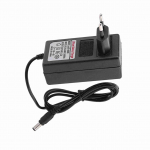 DC 16,8V 2A asendustoiteadapter liitiumioonaku laadija ohutu laadimine