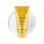 Medicube Kojic Acid Kurkum N&ouml;&ouml;pakkumismass 75ml Toitaineid tuhmile, eba&uuml;htlasele nahale h&uuml;drol&uuml;&uuml;situd kollageeniga s&auml;rava naha ja naha pingulduse jaoks. Wrapping Mask 75ml