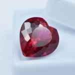 Punane Rubiin Looduslik 9,70 ct S&uuml;damekujuline SERTIFITSEERITUD Lahtine V&auml;&auml;riskivi 12.6 mm approx punane