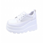 Little White Shoes Naiste 2023. aasta kevad uued spordijalatsid Moodsad pitsilised, paksu tallaga vabaajajalatsid 35 valge