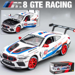 1/24 Scale M8 GTE Racing Diecast automudeli m&auml;nguasi, tagasit&otilde;mmatav m&auml;nguasi koos heli ja valgusega lastele V&auml;ikelapse poistele T&uuml;drukutele Kingikogu 1/24-22x9x5.5cm