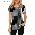 Ruuduline geomeetriline graafiline naiste T-s&auml;rgid L&uuml;hikeste varrukatega Lipsuga v&auml;rvitud 3D-prindiga naiste T-s&auml;rk Suvine vabaaja naiste &uuml;lisuured topid T-s&auml;rgid 4XL