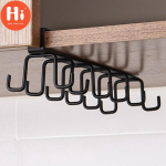 Loominguline perforeerimata seinakapp, k&ouml;&ouml;gihoidik, rippuv topsihoidja valge