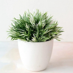 1 tk kunstliku taime bonsai simulatsioon plastikust v&auml;ikese puupotiga potitaime potikaunistused kodu lauakaunistuseks Hotelli aiakaunistus