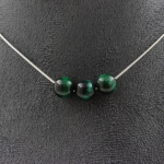 Pierres et Min&eacute;raux. Collier 3 perles Oeil de Tigre vert 8 mm. Chaine en acier inoxydable Collier femmes, hommes. Taille personnali