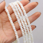 1Strand naturaalsed mageveekarbid, valged abakusekujulised isoleerivad helmed ehete valmistamiseks DIY kaelakee k&otilde;rvar&otilde;ngad k&auml;ev&otilde;ru helmed aksessuaarid 3x4mm valge