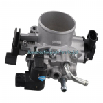 13400-69G00 &Uuml;hildub M13A 1.3L autode gaasiklapi korpusega. None