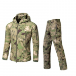 Roheline kamuflaažiarmee s&otilde;jav&auml;ejakk, fliisist Softshell &uuml;likond meestele S