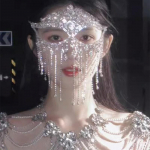 Tutt t&auml;is teemant n&auml;okatte kardina ni&scaron;&scaron; eksootilises stiilis eeterliku disainiga n&auml;okardina isiklik m&otilde;jutaja iidne stiil