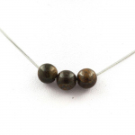 Pierres et Min&eacute;raux. Collier 3 perles Bronzite 8 mm Chaine en acier inoxydable.