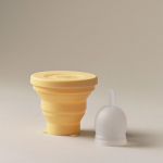 Valige 1 kahest menstruaalkupsi t&uuml;&uuml;bist algajatele (kaasas desinfitseerimistops) Tea cup small