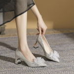 S&auml;ravad k&otilde;rged kontsad Naiste kingad 2024. aasta kevad, uus Bowknot kividest, terava ninaga naiste kingad Tursked kontsad Pumps Zapatillas Mujer 34