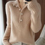 Naiste s&uuml;gis- ja talvekampsun, paksendatud, soe kootud veniv pikkade varrukatega &uuml;lem&otilde;&otilde;duline top M pruun