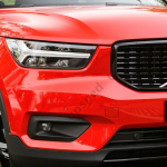 Esip&otilde;rkeraua pukseerimissilma ava katte kork VOLVO XC40 2018- jaoks 39847993 UUS korallipunane v&auml;rv