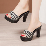 Suur suurus 32-43, avatud pea, v&ouml;&ouml;riba, slaidid, naiste kingad, k&otilde;rged kontsad, sussid, naiste kontorid, rannasussid 42