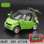 1/32 Smart Fortwo simuleerib auto valgustus- ja muusikamudeleid, et t&otilde;mmata elektroonilised m&auml;nguasjad ja autom&auml;nguasjad tagasi sulamist automudelisse 1/32-Size:13*7*6cm roheline