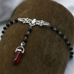 Kuusnurkse sambaga nahkhiire &otilde;&otilde;nes ripats musta helmestega kaelakee gooti elegantsed ehted kaelakee peo kaela aksessuaarid naistele must