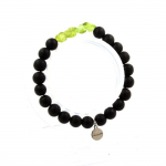 Pierres et Min&eacute;raux. Bracelet P&eacute;ridot de Myanmar (Birmanie) + Perles Onyx noir mat 8 mm. Fabriqu&eacute; en France.