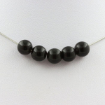 Pierres et Min&eacute;raux. Collier 5 perles Obsidienne noire 8 mm. Chaine en acier inoxydable Collier femmes, hommes. Taille personnalisa must