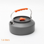 1,6-liitrine kaasaskantav v&auml;liveekeetja telkimiseks, kalap&uuml;&uuml;giks, grillimiseks ja ises&otilde;itmiseks Orange Handle