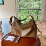 Naiste Vabaaja Moodne &Otilde;lakott Naiste Suure Mahutavusega Messenger Bag 38cm*18cm*28cm lagritsakomm