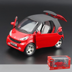 1/32 Smart Fortwo simuleerib auto valgustus- ja muusikamudeleid, et t&otilde;mmata elektroonilised m&auml;nguasjad ja autom&auml;nguasjad tagasi sulamist automudelisse 1/32-Size:13*7*6cm