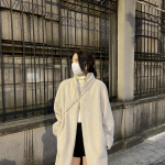 Korea versioon lahtisest ja keskkonnas&otilde;bralikust karusnahast karusnahast karusnahast &uuml;hes t&uuml;kis mantel, kunstlik naaritsa karusnaha s&uuml;gis ja talv pika laisa stiili naiste trend S