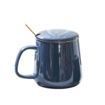 400 ml Euroopa stiilis hele luksuslik kullav&auml;rviga keraamiline kruus Roheline kohvitass kaane ja lusikaga Piimatass P&uuml;hadekingitus paarile 301-400ml