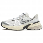 Nike V2K Run Summit White Metallic Silver Naiste tossud FD0736-100 45