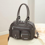 Suure mahutavusega pehmest nahast messenger-kott - mitmek&uuml;lgne retro crossbody pendelr&auml;ndeks ja j&otilde;usaali jaoks