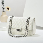 Uus moodne tepitud ketiga v&auml;ike ruudukujuline kott, naiste k&auml;ekott &otilde;lakott crossbody rahakott valge