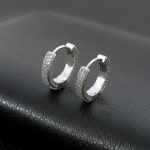 V&auml;ikesed &uuml;mmargused r&otilde;ngask&otilde;rvar&otilde;ngad meestele, naistele, l&auml;ikiv tsirkooniumoksiid Lihtne stiilne igap&auml;evaselt kantav Huggies k&otilde;rvar&otilde;ngas Punk mood 01