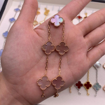 Boutique Neljak&auml;pa Ristikheina Viie &Otilde;iega K&auml;ev&otilde;ru 18K Kerge Luksus Ins Disain Mood Peen Mitmek&uuml;lgne Meeste ja Naiste Mudelid K&auml;ev&otilde;ru Boutique Bracelet