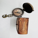 Scout-kompass, messingist kompassi matkamine meestele nahk&uuml;mbrisega, ristimiskingitused poistele, mehed