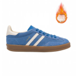 Retro punased naiste nahast paeladega rulluisutajad 38