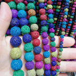 6/8/10 mm naturaalsed LAVA kivihelmed segav&auml;rvides V&auml;rvitud &uuml;mmargused v&auml;&auml;riskivid rohelised, sinised, lillad, punased helmed 6mm-35pcs must