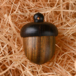 Mini puidust ravimite pillikarp, avatav p&auml;&auml;stetablettide &uuml;mbris, kaasaskantav s&auml;ilitus, suletud karbid konteiner, t&otilde;rud puidust medaljoniga ripats About 3cm