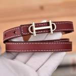 1,3 cm Klassikaline v&ouml;&ouml; Luksuslik disainer Kuulsa kaubam&auml;rgiga kvaliteetsest nahast kuumad naisterihmad kleidi jaoks 110cm