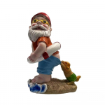 Kutsikael hammustab p&auml;kapikku vaiguskulptuur v&auml;liaed muruplats purskkaev bassein ornament vannitoa kaunistus one size fits all